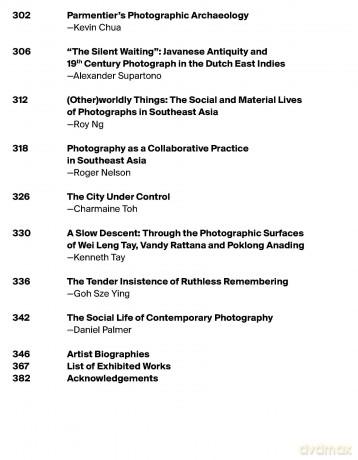 Living Pictures: Photography in Southeast Asia - Charmaine Toh [KSIĄŻKA]