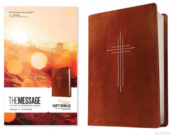 The Message Deluxe Gift Bible, Dark Brown Gold: The Bible in Contemporary Language - Eugene Peterson [KSIĄŻKA]