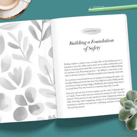 Healing Sexual Trauma Guided Journal: Writing and Somatic Practices to Help You Process, Heal, and Feel Safe (The New Harbinger Journals for Change) - Erika Shershun [KSIĄŻKA]