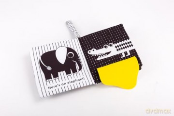 Baby's First Cloth Book: Cuddly Lion - Ingela P Arrhenius [KSIĄŻKA]
