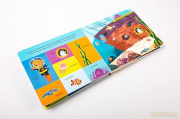Bizzy Bear Find and Follow: Under the Sea: with 4 sliding counters - Benji Davies [KSIĄŻKA]