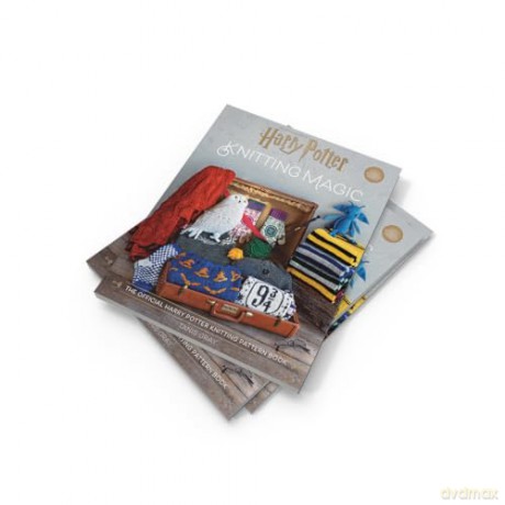 Harry Potter: Knitting Magic: The essential pattern book for knitting iconic Harry Potter clothing and accessories - Tanis Gray [KSIĄŻKA]