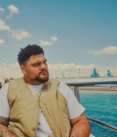 Smoke and Seasoned Bread: The new summer 2025 cookbook with traditional Turkish recipes from the Sunday Times Bestselling author Big Has, mentored by Jamie Oliver - Hasan Semay [KSIĄŻKA]
