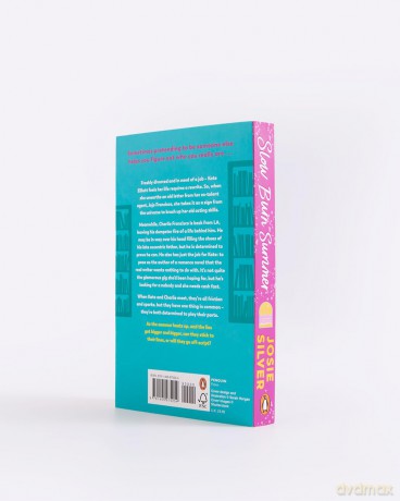Slow Burn Summer: The new holiday romance from the bestselling author of One Day in December - Josie Silver [KSIĄŻKA]