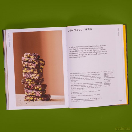 Cooking Fast and Slow: The Instant Sunday Times Bestseller. Easy, Comforting, (Mostly) Plant-based Recipes for Busy People - Natalia Rudin [KSIĄŻKA]