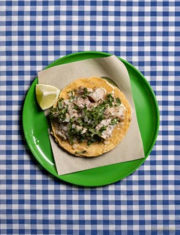 Sunny Days, Taco Nights: A Cookbook - Enrique Olvera [KSIĄŻKA]