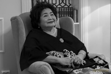 90 Seconds to Midnight: A Hiroshima Survivor's Nuclear Odyssey - Charlotte Jacobs [KSIĄŻKA]