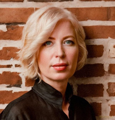 Emotional Capital for the Triple Win: 50 innovative ways to lead the consumption revolution - Elena V. Amber [KSIĄŻKA]