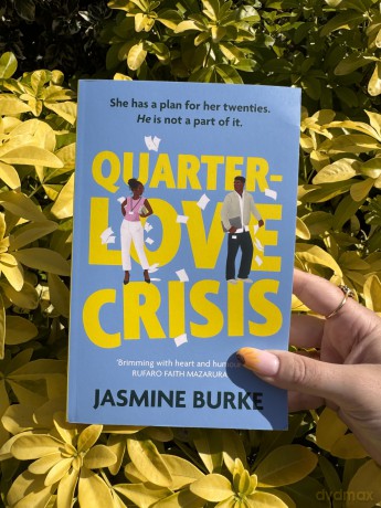 Quarter-Love Crisis: The rivals-to-lovers workplace romcom of the summer perfect for fans of The Hating Game! - Jasmine Burke [KSIĄŻKA]