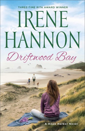 Driftwood Bay: A Hope Harbor Novel - Hannon [KSIĄŻKA]