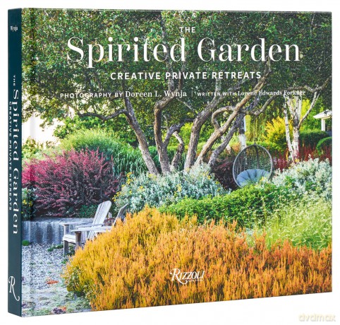 The Spirited Garden: Creative Private Retreats - Doreen Wynja [KSIĄŻKA]