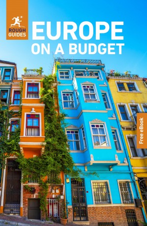 Rough Guides Europe On a Budget: Travel Guide with eBook (Rough Guides Main Series) - Rough Guides [KSIĄŻKA]
