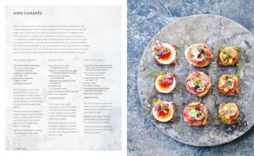 Smorrebrod: Scandinavian Open Sandwiches: More than 50 recipes, from traditional to modern - Bronte Aurell [KSIĄŻKA]