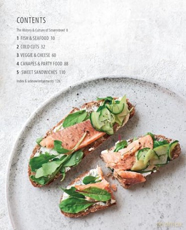 Smorrebrod: Scandinavian Open Sandwiches: More than 50 recipes, from traditional to modern - Bronte Aurell [KSIĄŻKA]