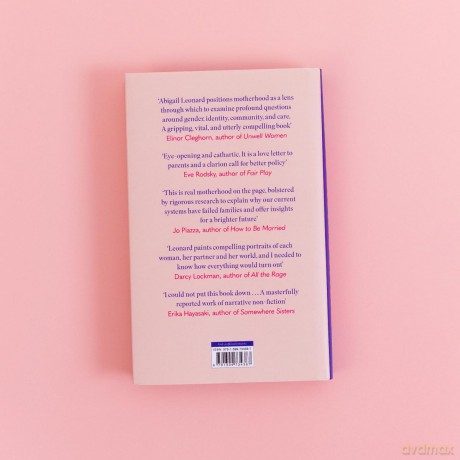 Four Mothers: A Year in Motherhood Around the World - Abigail Leonard [KSIĄŻKA]