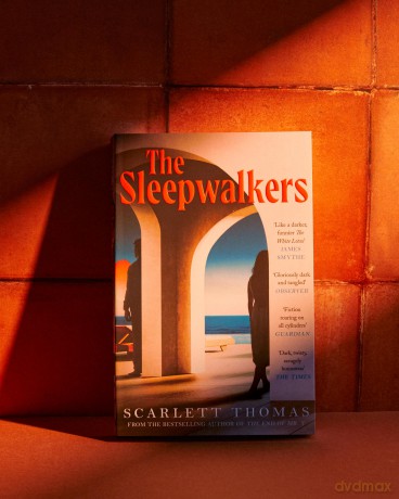 The Sleepwalkers: THE MIND-BENDING BEACH THRILLER THAT WILL KEEP YOU UP ALL NIGHT - Scarlett Thomas [KSIĄŻKA]