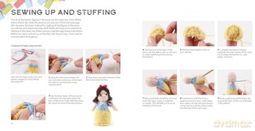 Knit Mini Toys: 20 tiny playtime projects (Knit a Mini) - Sachiyo Ishii [KSIĄŻKA]