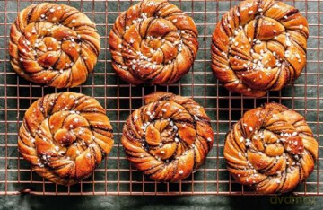 The King Arthur Baking Company Big Book of Bread: 125+ Recipes for Every Baker (a Cookbook) - King Arthur Baking Company [KSIĄŻKA]