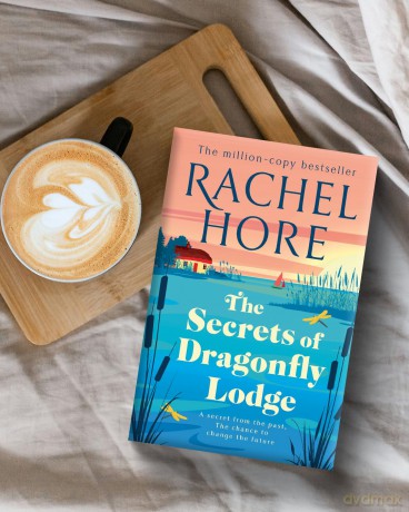 The Secrets of Dragonfly Lodge: Discover the captivating new novel from the million-copy bestseller Rachel Hore - Rachel Hore [KSIĄŻKA]
