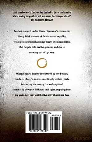 In the Dark: 2 (The Dwelling Hunter Series) - MJ Glenn [KSIĄŻKA]