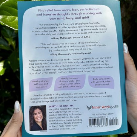 The Healing Anxiety Workbook: A Guide to Calm Worry and Intrusive Thoughts at the Root (Sounds True Inner Workbooks) - Sheryl Lisa Finn [KSIĄŻKA]