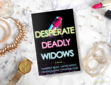 Desperate Deadly Widows: A Novel: 2 - Vanessa Lillie [KSIĄŻKA]