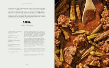 Setting a Place for Us: Recipes and Stories of Displacement, Resilience, and Community from Eight Countries Impacted by War - Hawa Hassan [KSIĄŻKA]