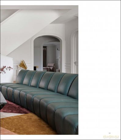 Curated Living: Elegant Interiors and Artful Homes - Susan Redman [KSIĄŻKA]