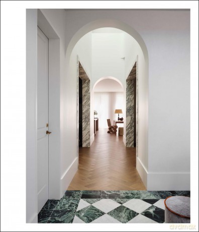 Curated Living: Elegant Interiors and Artful Homes - Susan Redman [KSIĄŻKA]