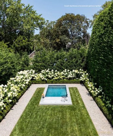 The Gardens of the Hamptons: Grand Estates, Village Jewels, and Public Sanctuaries - Blue Carreon [KSIĄŻKA]