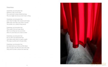 Six Feet Short of the Moon: Poems by Matthew Wong - Matthew Wong [KSIĄŻKA]