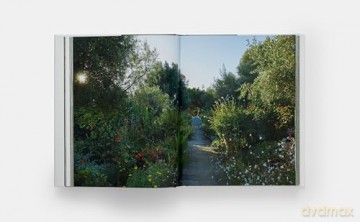 Glorious Gardens: Private Edens of the World's Leading Interior Designers - Dara Caponigro [KSIĄŻKA]