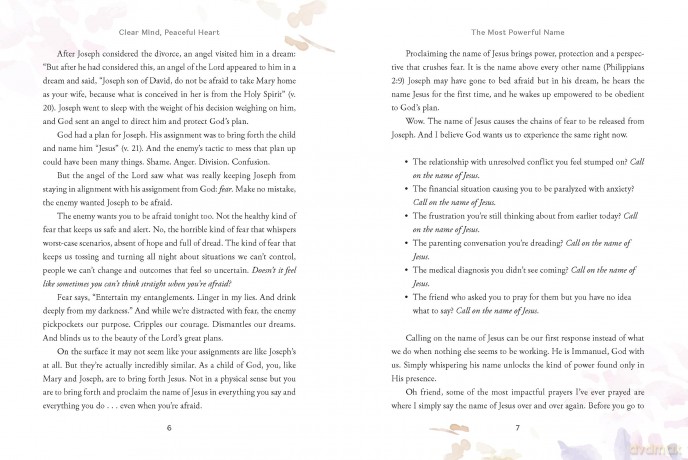 Clear Mind, Peaceful Heart: 50 Devotions for Sleeping Well in a World Full of Worry (A 50-Day Devotional) - Lysa TerKeurst [KSIĄŻKA]