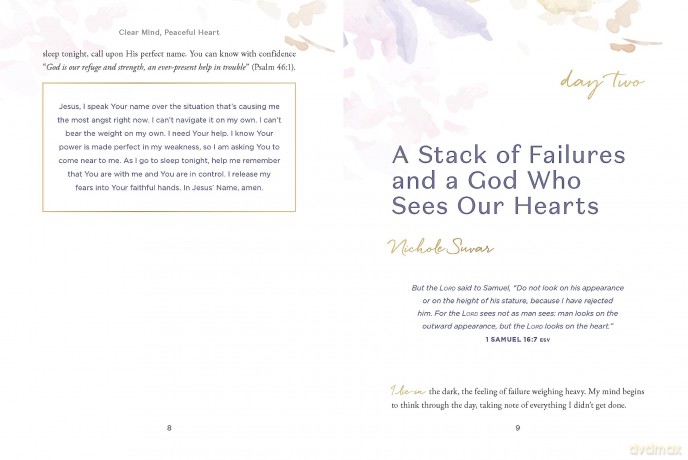 Clear Mind, Peaceful Heart: 50 Devotions for Sleeping Well in a World Full of Worry (A 50-Day Devotional) - Lysa TerKeurst [KSIĄŻKA]