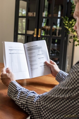 The Total Money Makeover Workbook Updated: The Essential Companion for Applying the Book's Principles - Dave Ramsey [KSIĄŻKA]