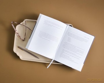 The Trust Journey: Heal from Broken Trust with Others, Yourself, and God (A Guided Journal to Use Alongside I Want to Trust You, but I Don't) - Lysa TerKeurst [KSIĄŻKA]