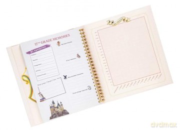Harry Potter School Years Scrapbook - Editors of Thunder Bay Press [KSIĄŻKA]