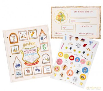 Harry Potter School Years Scrapbook - Editors of Thunder Bay Press [KSIĄŻKA]