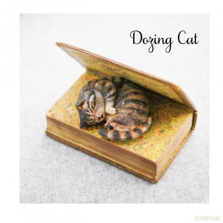 A Beginner's Guide to Animal Woodcarving: Learn to Sculpt Lifelike Figures from a Japanese Master (Detailed Instructions for 5 Projects!) - Mio Hashimoto [KSIĄŻKA]