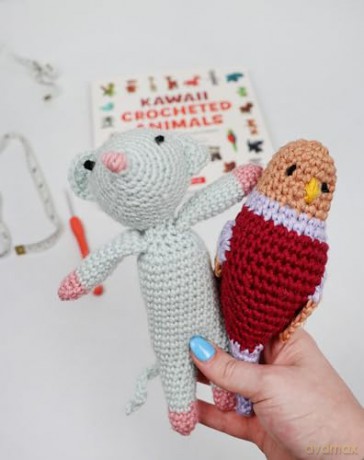 Kawaii Crocheted Animals: 35 Adorable Amigurumi Critters - Marie-Noelle Bayard [KSIĄŻKA]