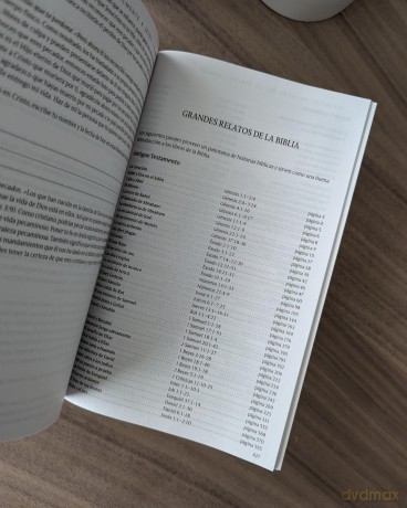 Santa Biblia NTV, Edición Premio Y Regalo, Tapa Rústica - Tyndale [KSIĄŻKA]