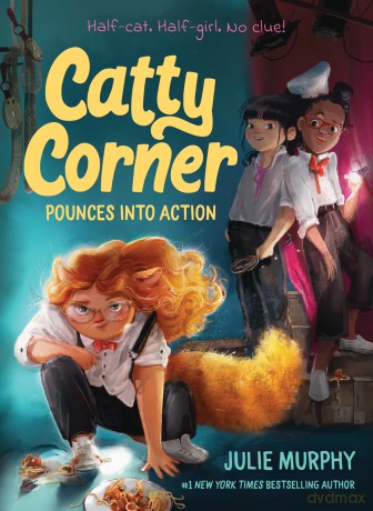 Catty Corner Pounces into Action - Julie Murphy [KSIĄŻKA]
