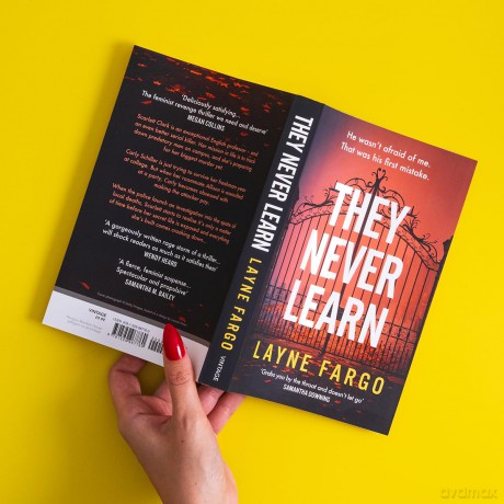 They Never Learn: The queer feminist serial killer read of the summer - Layne Fargo [KSIĄŻKA]