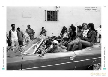 Little Book of Miami Style: The fashion story of the iconic city (Fashion Destinations) - Ashley Brozic [KSIĄŻKA]