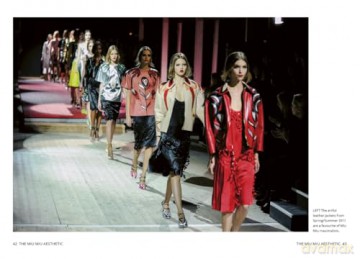 Little Book of Miu Miu: The story of the iconic fashion house (Little Books of Fashion) - Kristen Bateman [KSIĄŻKA]