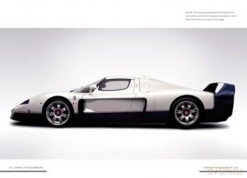 The Story of Maserati: A Tribute to Automotive Excellence (The Story of Cars) - Stuart Codling [KSIĄŻKA]