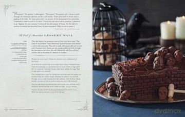 A Ravenous Feast: Spellbinding Recipes Inspired by the Literary Works of Edgar Alan Poe - Veronica Hinke [KSIĄŻKA]