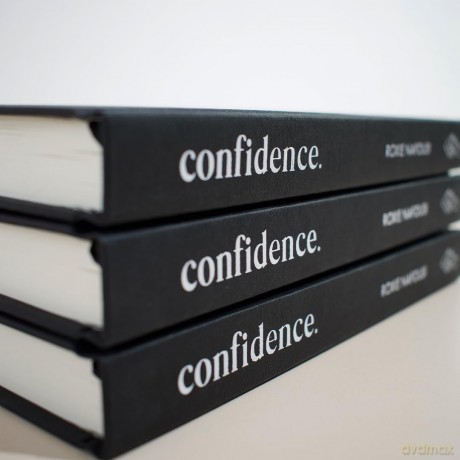 Confidence: THE INSTANT SUNDAY TIMES BESTSELLER - Roxie Nafousi [KSIĄŻKA]