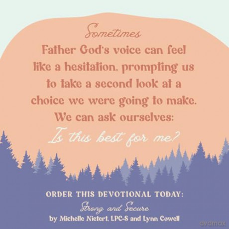 Strong and Secure: 100 Devotions for Young Women - Michelle Nietert [KSIĄŻKA]