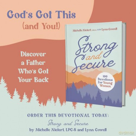 Strong and Secure: 100 Devotions for Young Women - Michelle Nietert [KSIĄŻKA]